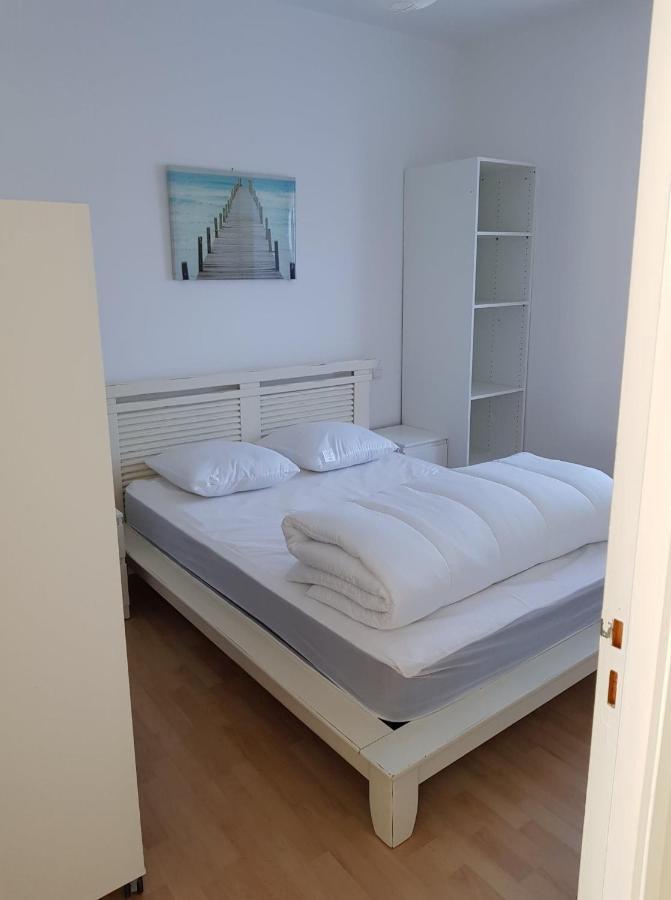 Appart Cosy Plein Centre Apartment Saint-Pol-de-Leon Exterior photo